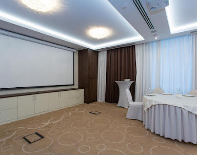  ресторан Рамада