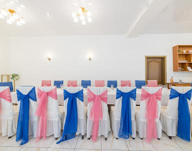  ресторан GRAND на ​Немировича-Данченко