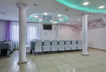 Верхний зал  в Верхний зал 