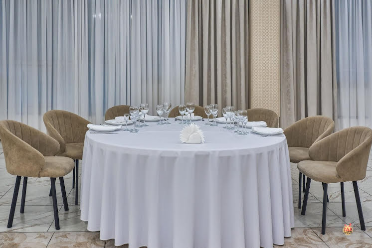 Основной зал в «РАФАЭЛЬ» фотография №5