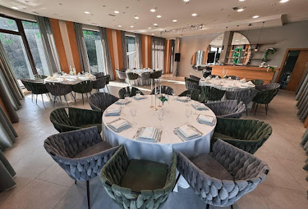 Основной зал в Малый зал