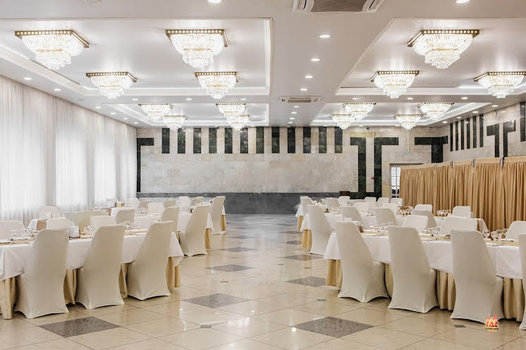 Основной зал в «Арслан» фотография №10