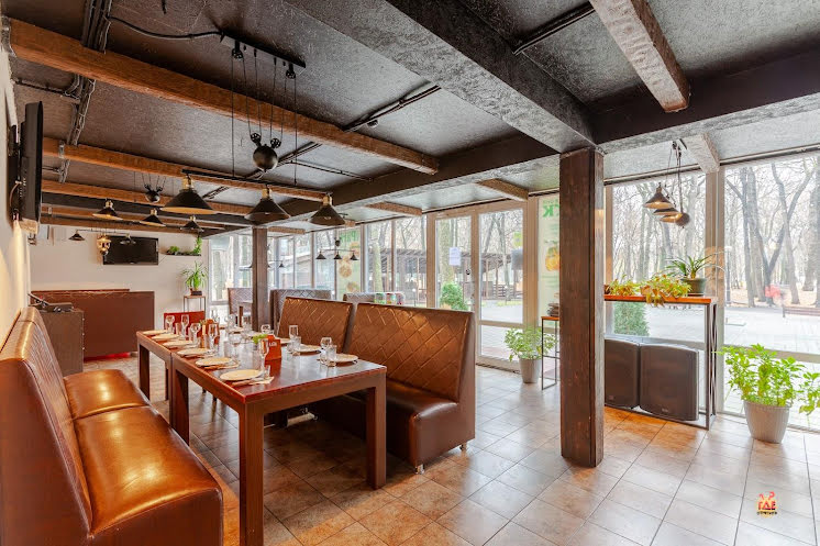 Зал на первом этаже  в «Dance&Grill Park» фотография №2