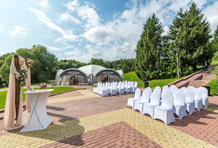 Шатер  в Малый зал 