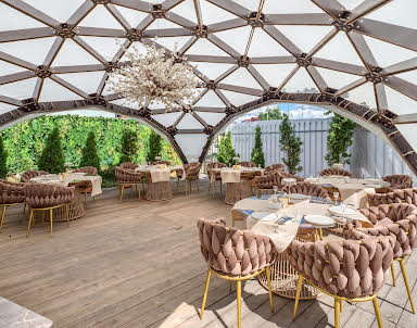  ресторан Норатон