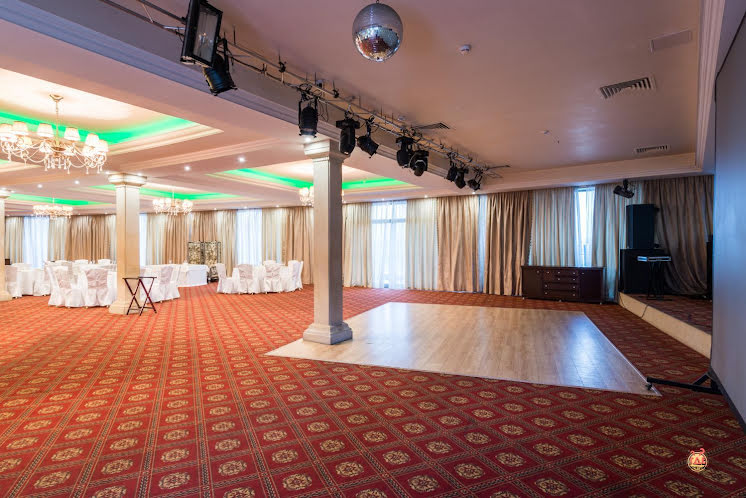 Основной зал  в «Бакинский бульвар  Аврора» фотография №13