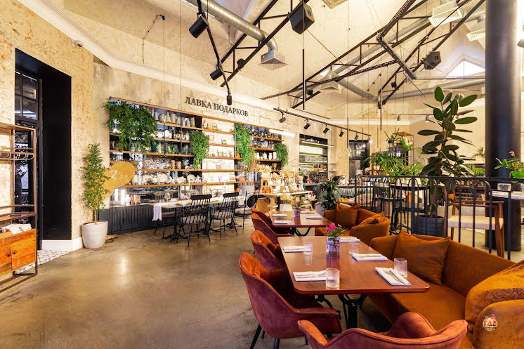 Основной зал  в «BONA Петергоф» фотография №8