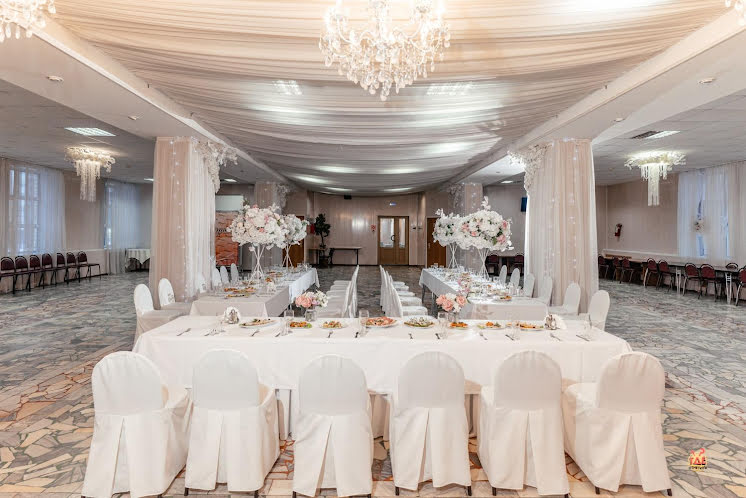 Большой банкетный зал в «Виктория» фотография №12