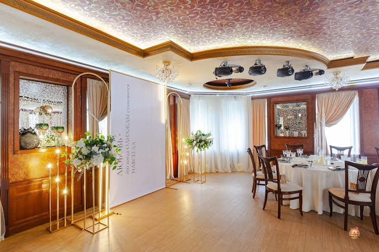 Основной зал в «Дворянское гнездо» фотография №10