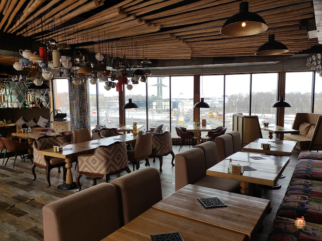 Зал ресторана  в «Чайхона №1 Митино» фотография №9