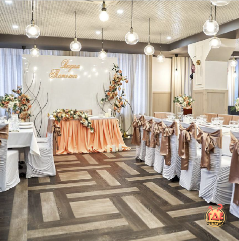 Нижний зал ресторана «Синема» в «Маринс Парк Отель Екатеринбург» фотография №1