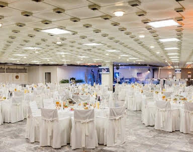 День рождения в Хрустальный