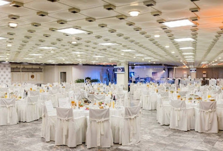 Зал «Хрустальный»  в Зал «Кристалл»