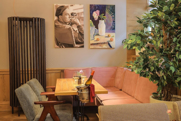 Основной зал в «Beefstroganoff Grill» фотография №11