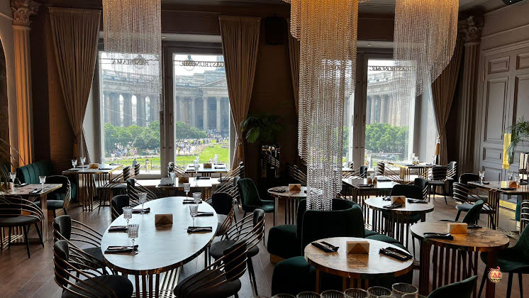 Основной зал в «Osoba gastronomic panorama» фотография №1