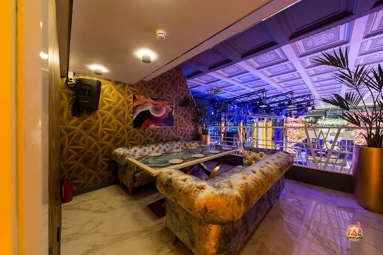 VIP-балкон №2 в «IBIZA» фотография №1