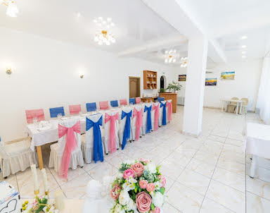  ресторан GRAND на ​Немировича-Данченко