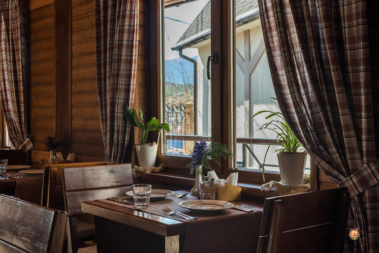 Основной зал в «Альпийская Долина» фотография №1