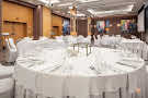 Банкетный зал Conrad Waldorf Astoria в «DoubleTree by Hilton Novosibirsk»