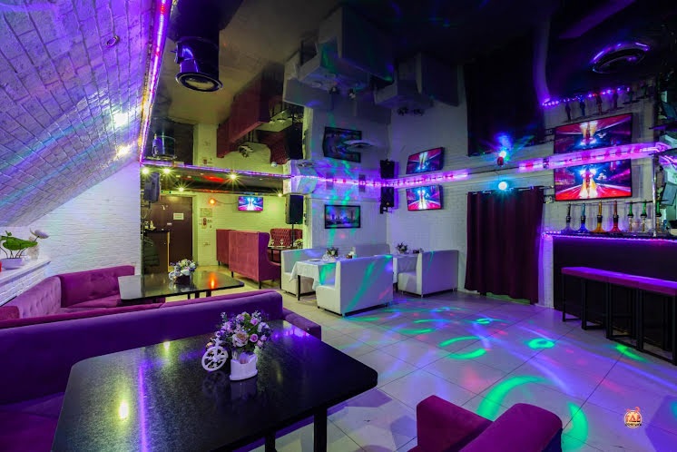 Основной зал в «Lusong» фотография №10