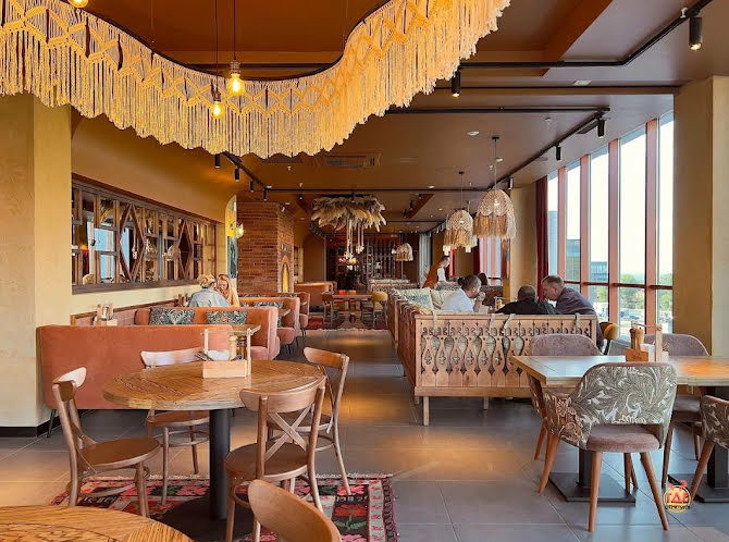 Основной зал  в «Барбамбия Тамада в ТЦ «Ганза»» фотография №2