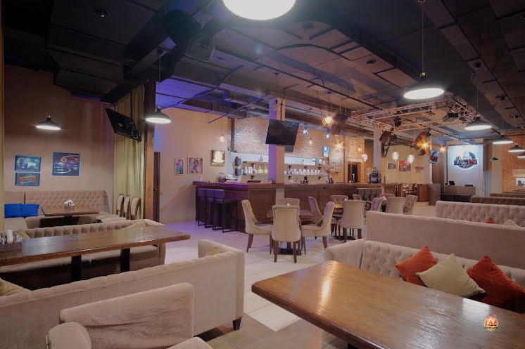 Основной зал в «БардIN» фотография №5