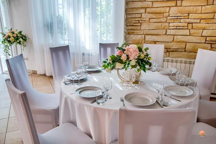 Зал ресторана в «Дубрава» фотография №18