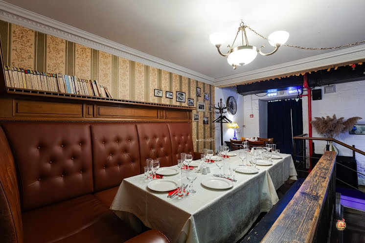 Основной зал в «Высоцкий» фотография №5
