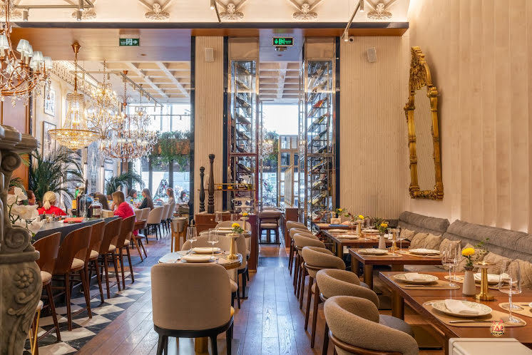 Зал на 1 этаже  в «GARDA» фотография №8