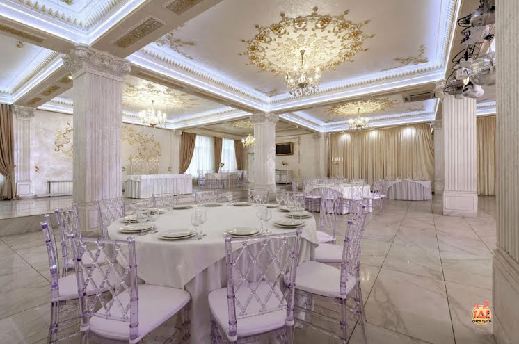 Большой зал в «Шарль Азнавур» фотография № 1