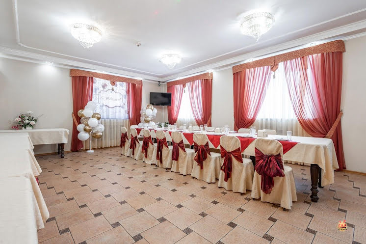 Малый зал  в «У Матвея» фотография №1