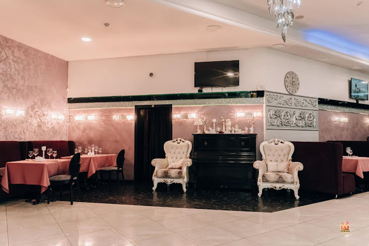 Основной зал в «Шарден» фотография №5