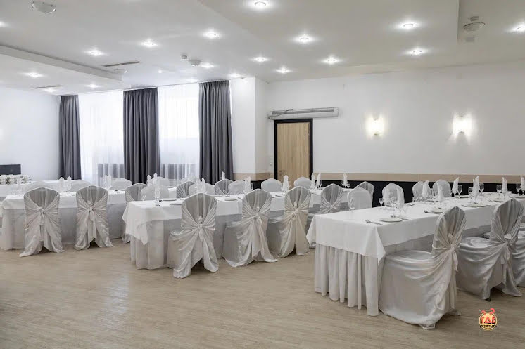 Зал «Гранд» в «Амакс Сафар» фотография №1