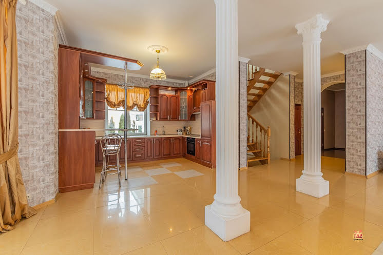 Коттедж с банкетным залом на 30 человек в «Ропшинская Рапсодия» фотография №9