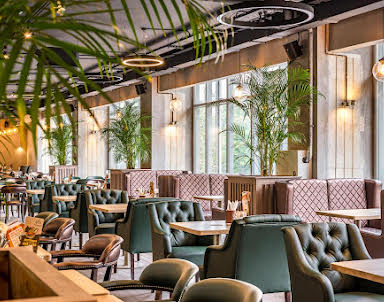  ресторан КОЛБАСОФФ на Симферопольском бульваре