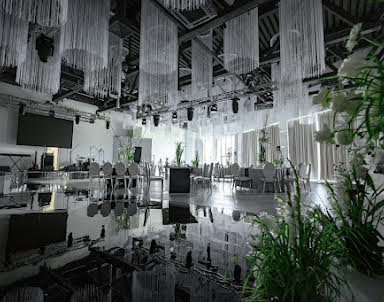  ресторан Jani Crystal