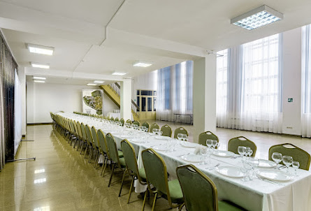 Колонный зал в Каминный зал