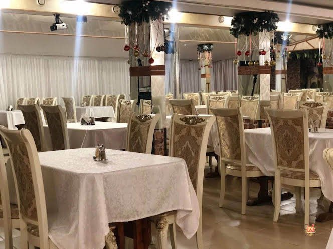 Основной зал в «Старая Гагра» фотография №2