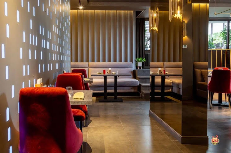 Лаундж-зал  в «Divine на Назарбаева» фотография №9