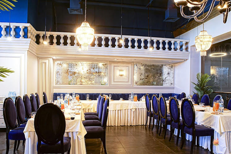 Белый зал в «Ресторанный комплекс Космос» фотография №1