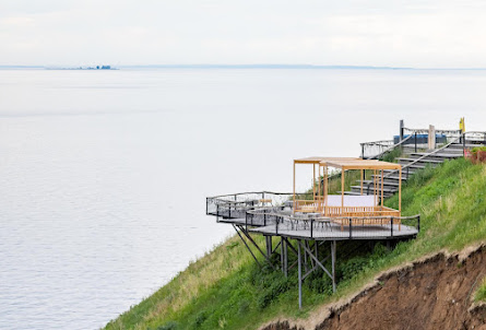 Локация в общей зоне возле бассейна в Конференц-зал