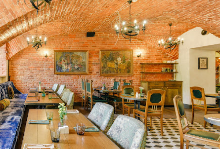 Зал на 60 человек в Зал на 30 человек