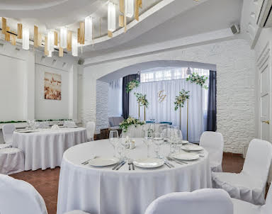 Новый год в Ника на Лермонтова