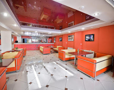  ресторан Нежинка