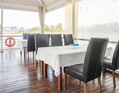  ресторан Бакинский бульвар  Аврора