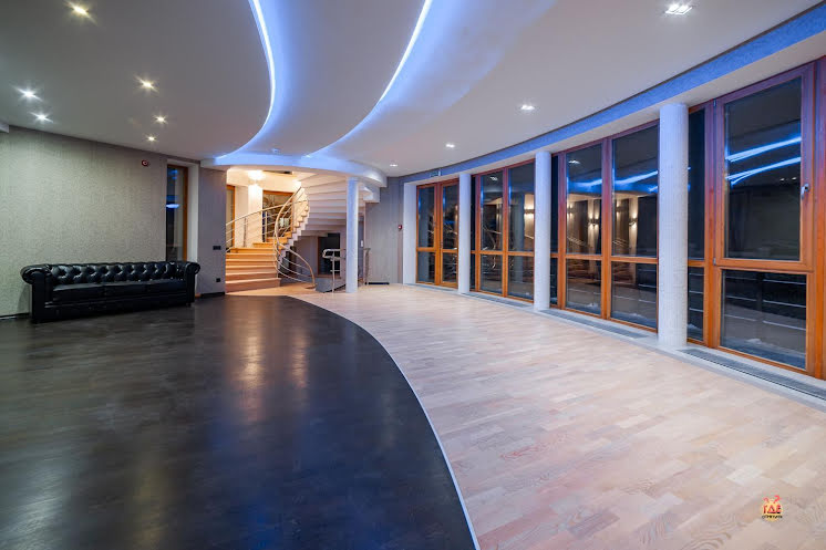 Банкетный зал в «Шато Снегири» фотография №3