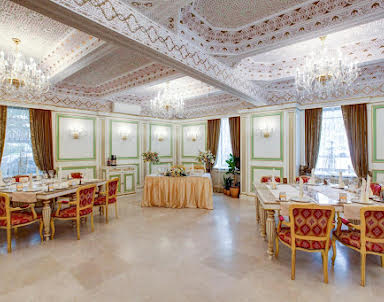  ресторан Grange Cafe