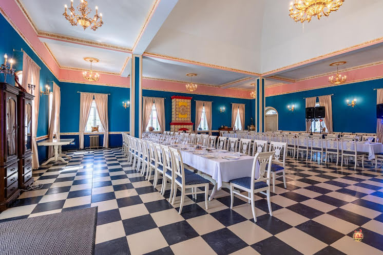 Зал ресторана «Трапезная» в «Парк-отель Царская Усадьба «Остров»» фотография №12