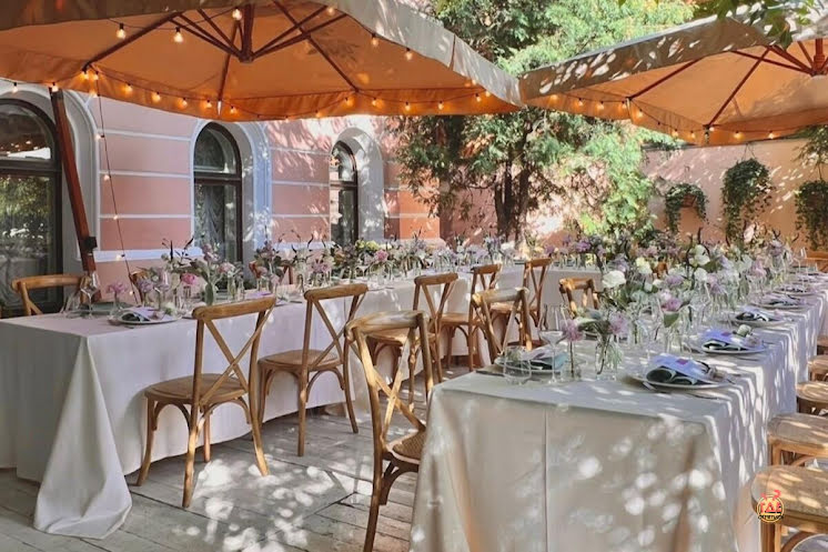 Веранда в «12 Grand Cafe» фотография №1