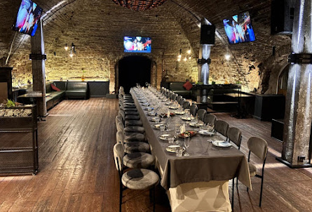 Тихий зал  в Тихий зал 